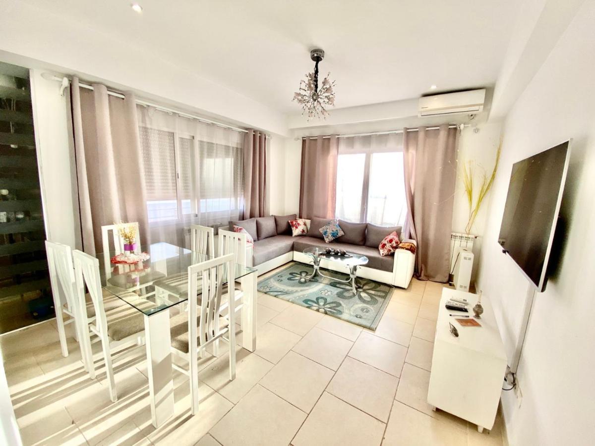 Tulipe Appartement Оран Екстериор снимка