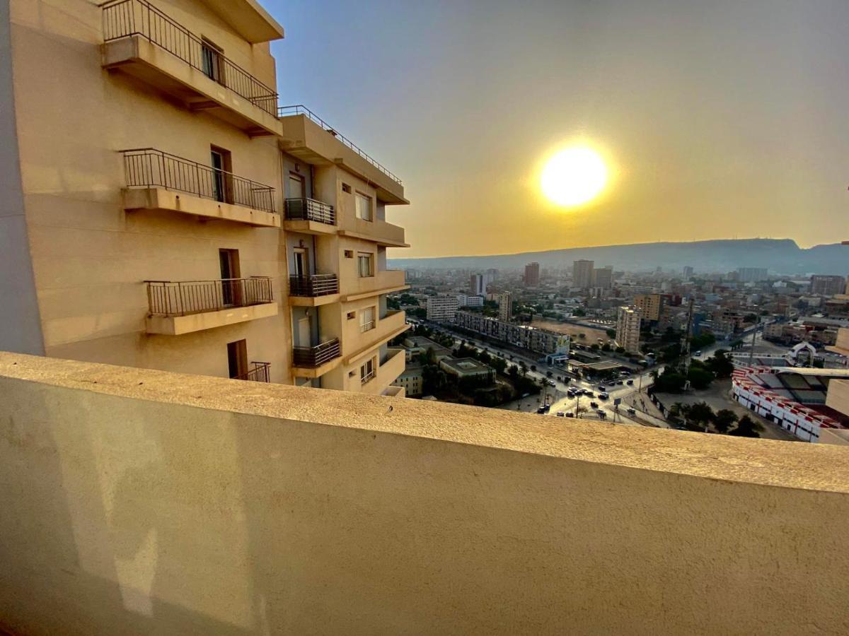 Tulipe Appartement Оран Екстериор снимка